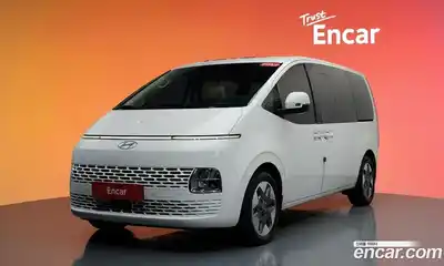 Hyundai Staria, 2025