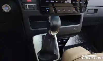 Hyundai Staria 2025 1.6 Автомат в Москве № 43267, миниатюра 5