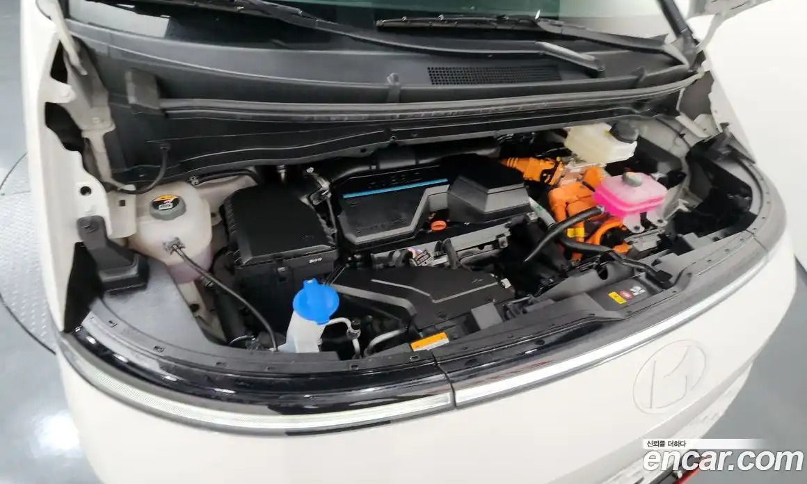 Hyundai Staria 2025 1.6 Автомат в Москве № 43267, фото 9