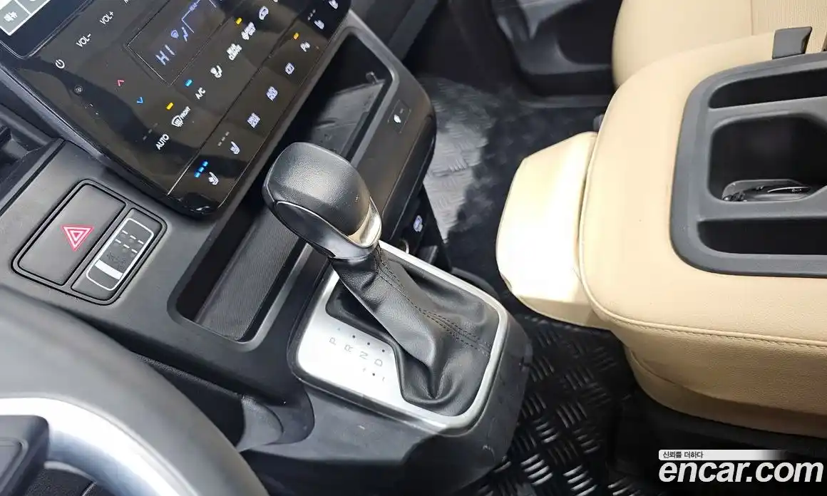 Hyundai Staria 2025 1.6 Автомат в Москве № 43364, фото 5