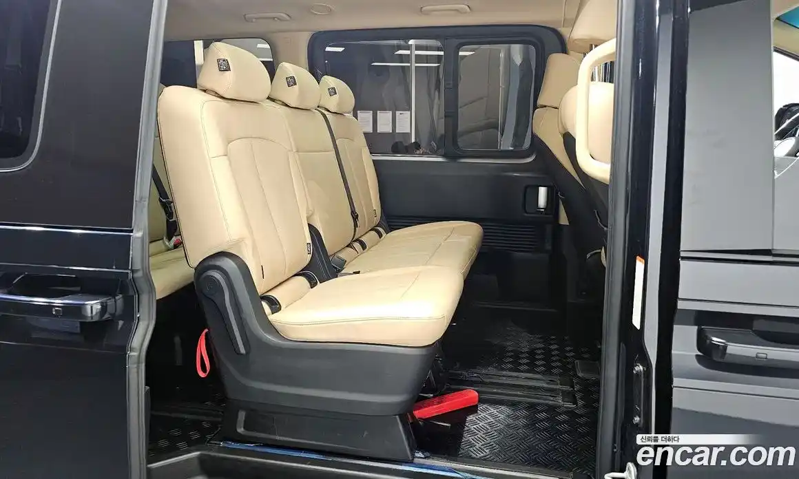 Hyundai Staria 2025 1.6 Автомат в Москве № 43364, фото 6