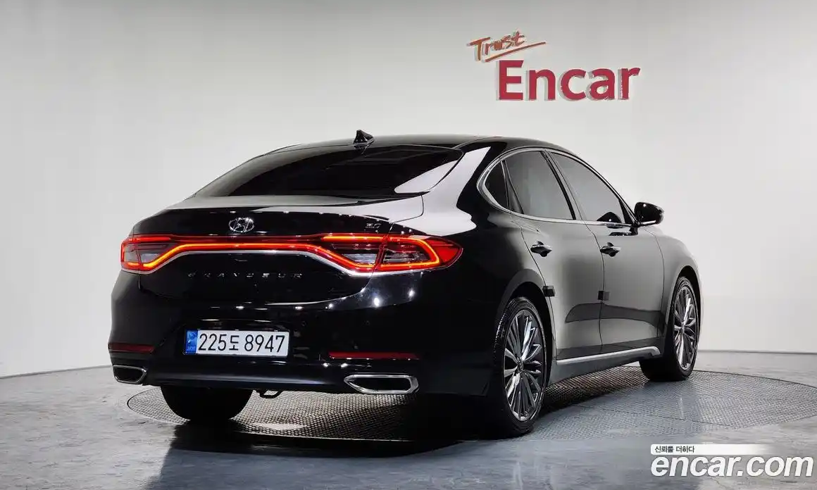 Hyundai Grandeur 2019 3.0 Автомат в Москве № 46913, фото 4