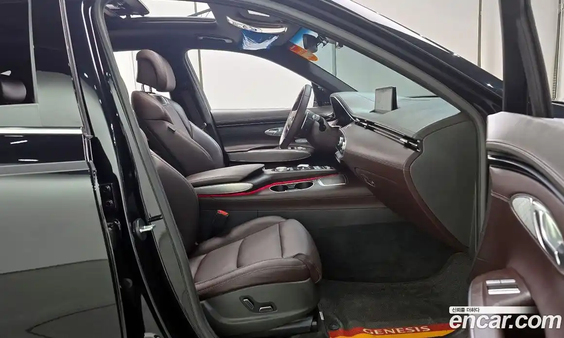 Genesis GV70 2024 2.5 Автомат в Москве № 57665, фото 6