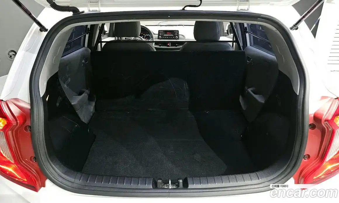 Kia Morning 2021 1.0 Автомат в Москве № 59974, фото 6