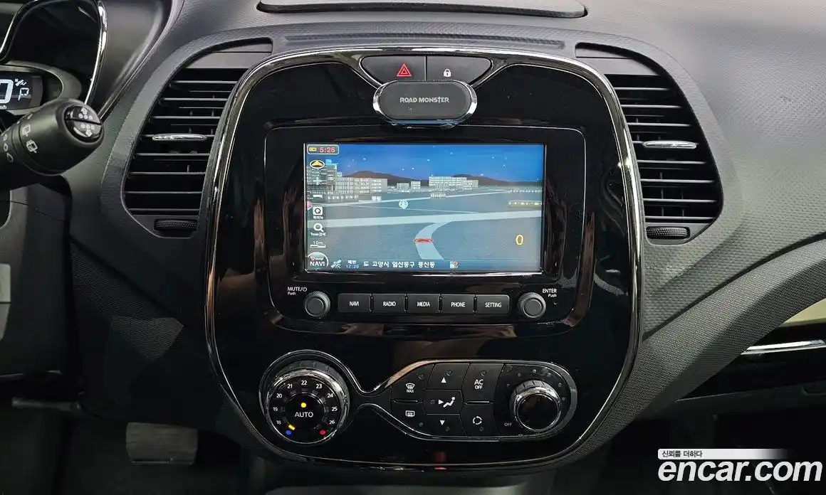 Renault QM3 2014 1.5 Автомат в Москве № 66403, фото 10