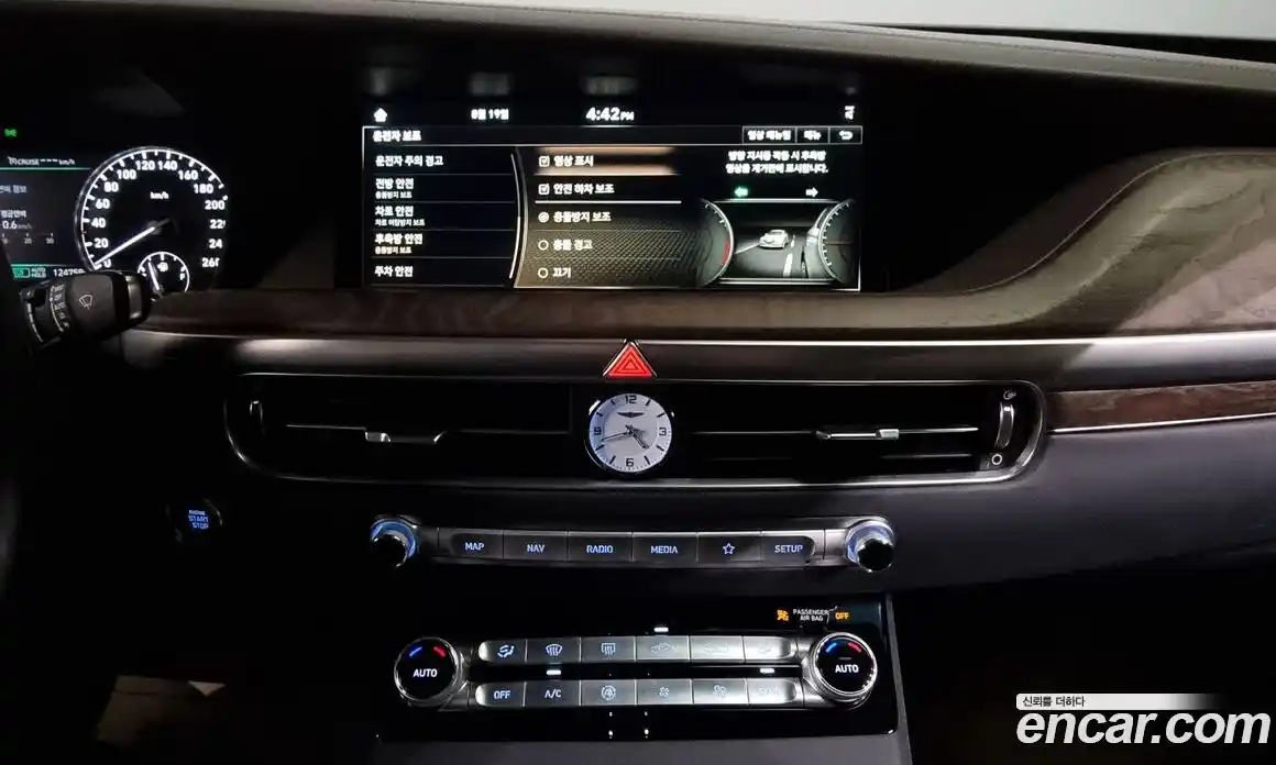 Genesis G90 2019 3.8 Автомат в Москве № 82536, фото 12