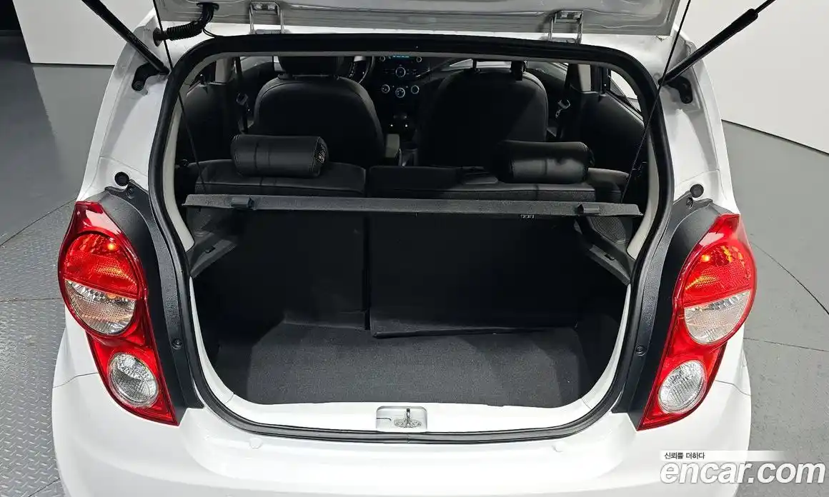 Chevrolet Spark 2014 1.0 Автомат в Москве № 98254, фото 13