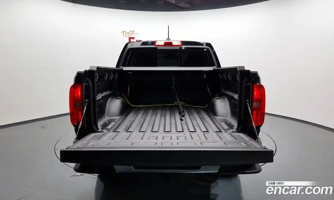 Chevrolet Colorado 2020 3.6 Автомат в Москве № 99770, фото 18