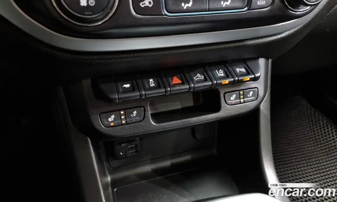 Chevrolet Colorado 2020 3.6 Автомат в Москве № 99770, фото 19