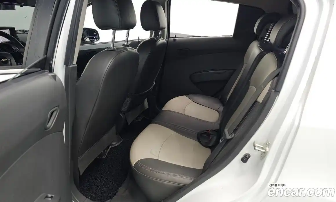 Chevrolet Spark 2012 1.0 Автомат в Москве № 105007, фото 18