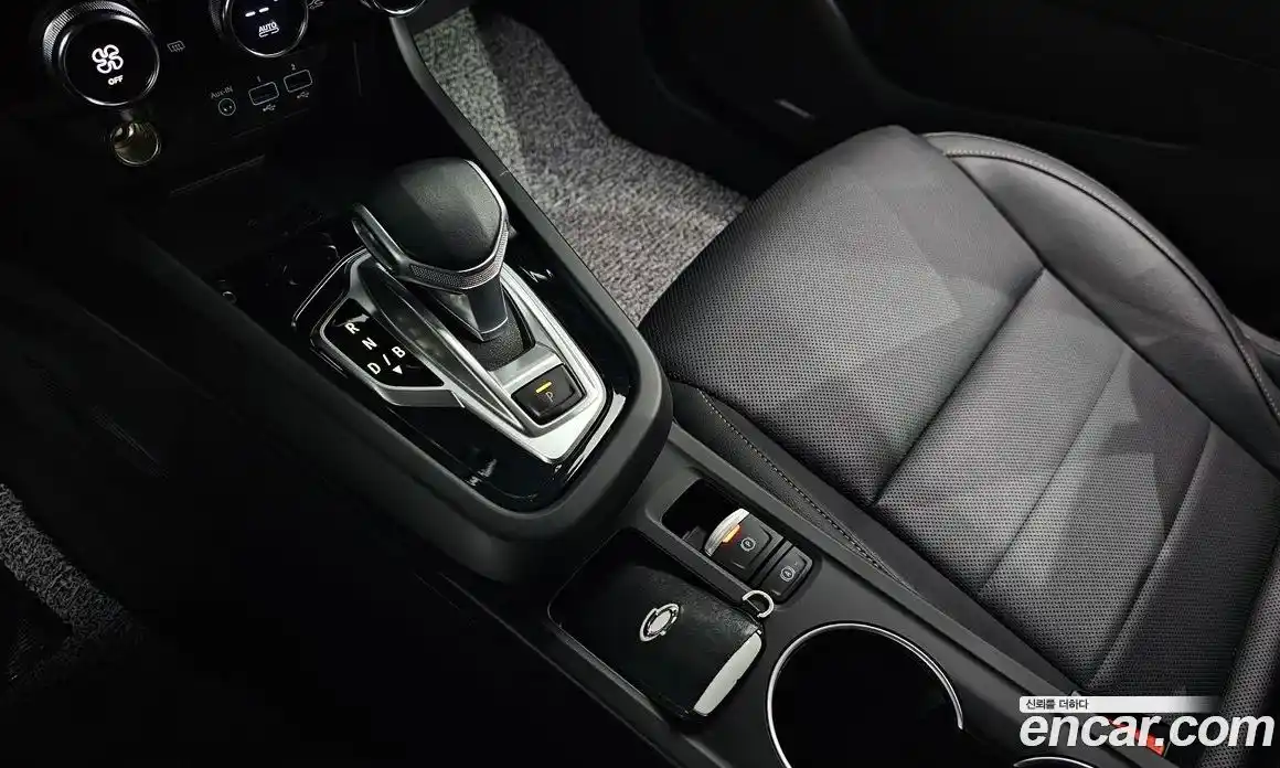 Renault XM3 2024 1.6 Автомат в Москве № 107527, фото 1