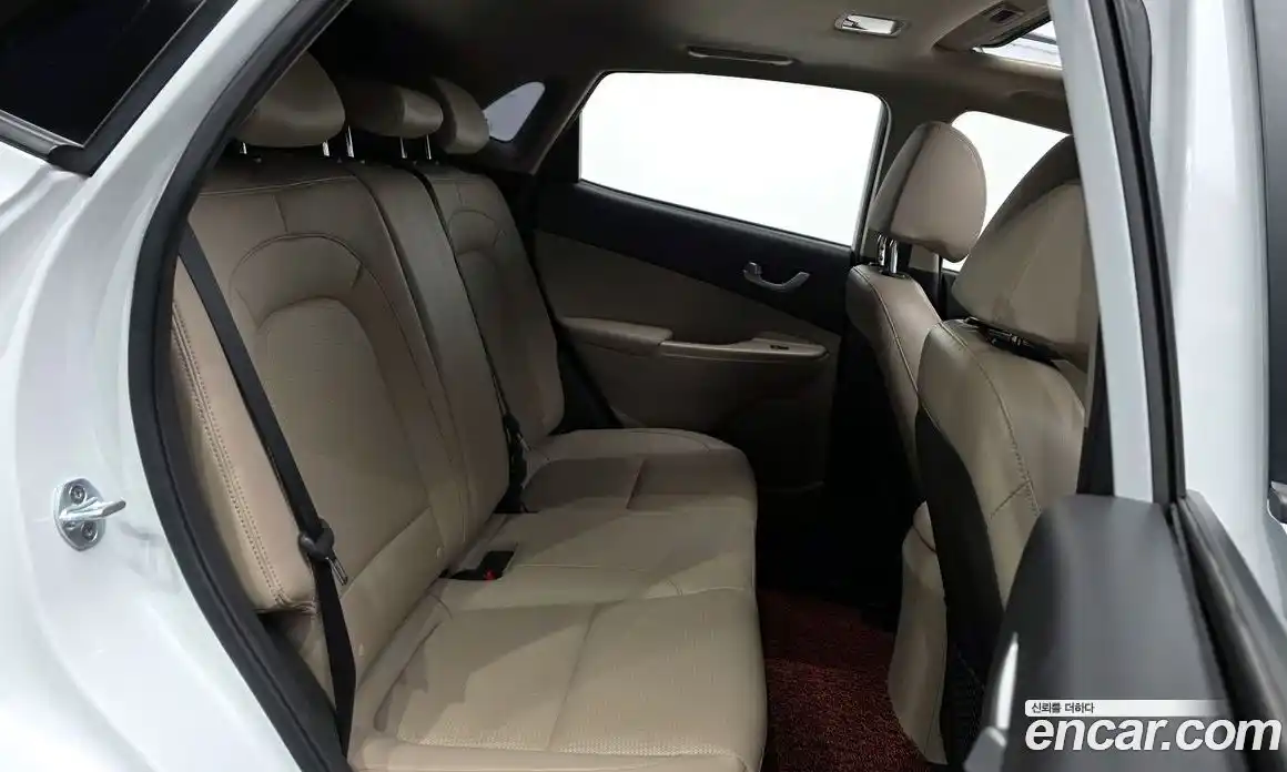 Hyundai Kona 2018 1.6 Автомат в Москве № 107846, фото 8