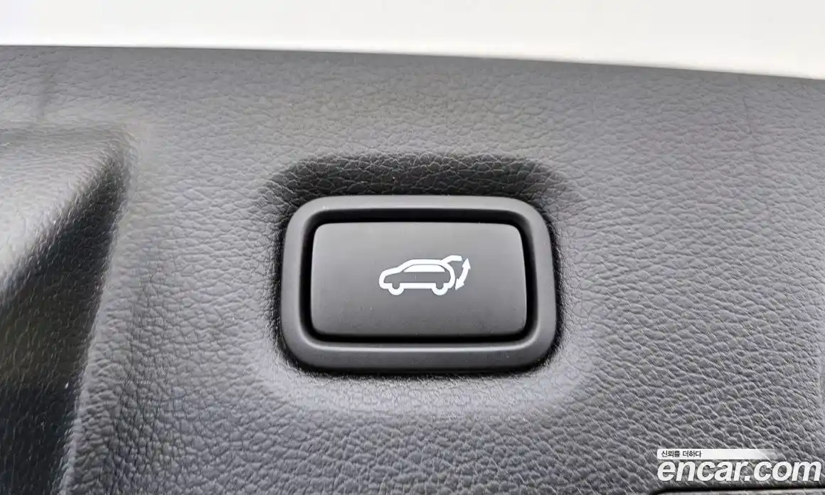 Hyundai Santa Fe 2023 2.5 Автомат в Москве № 108018, фото 17