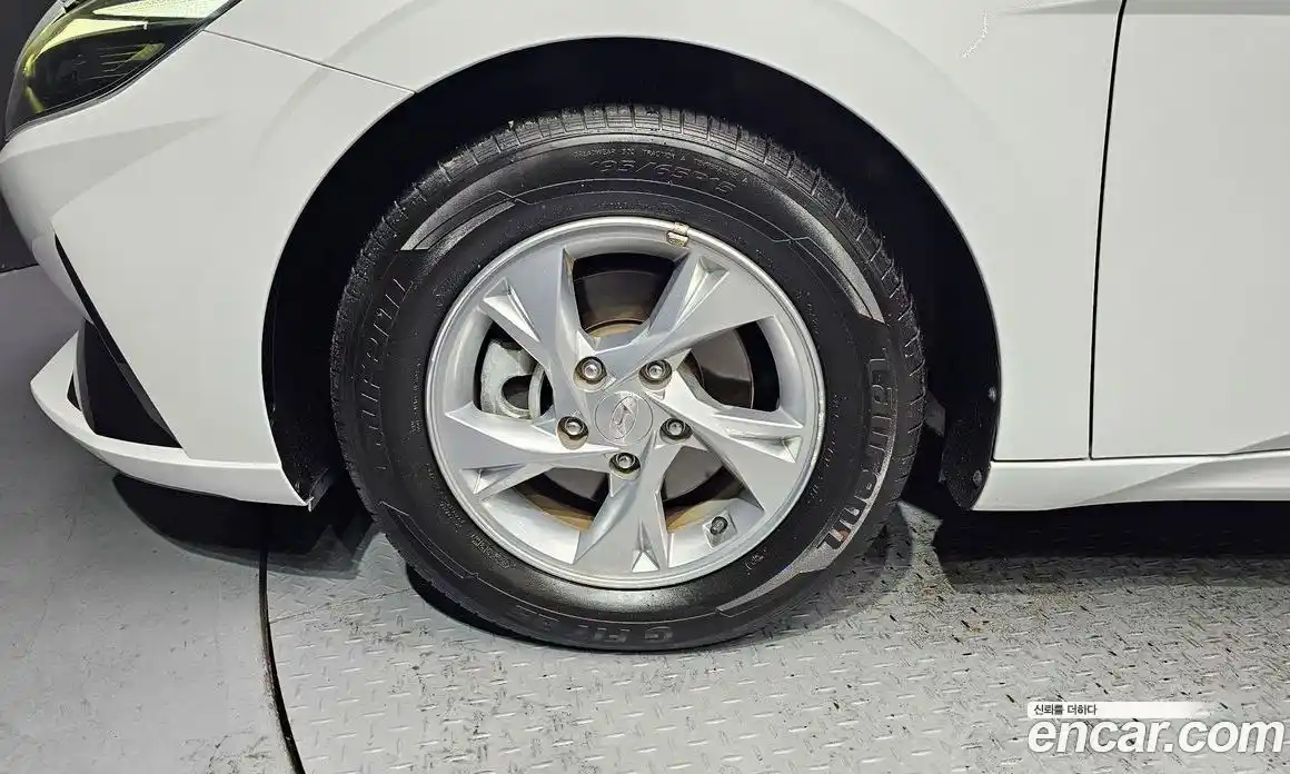 Hyundai Avante 2021 1.6 Автомат в Москве № 108247, фото 13