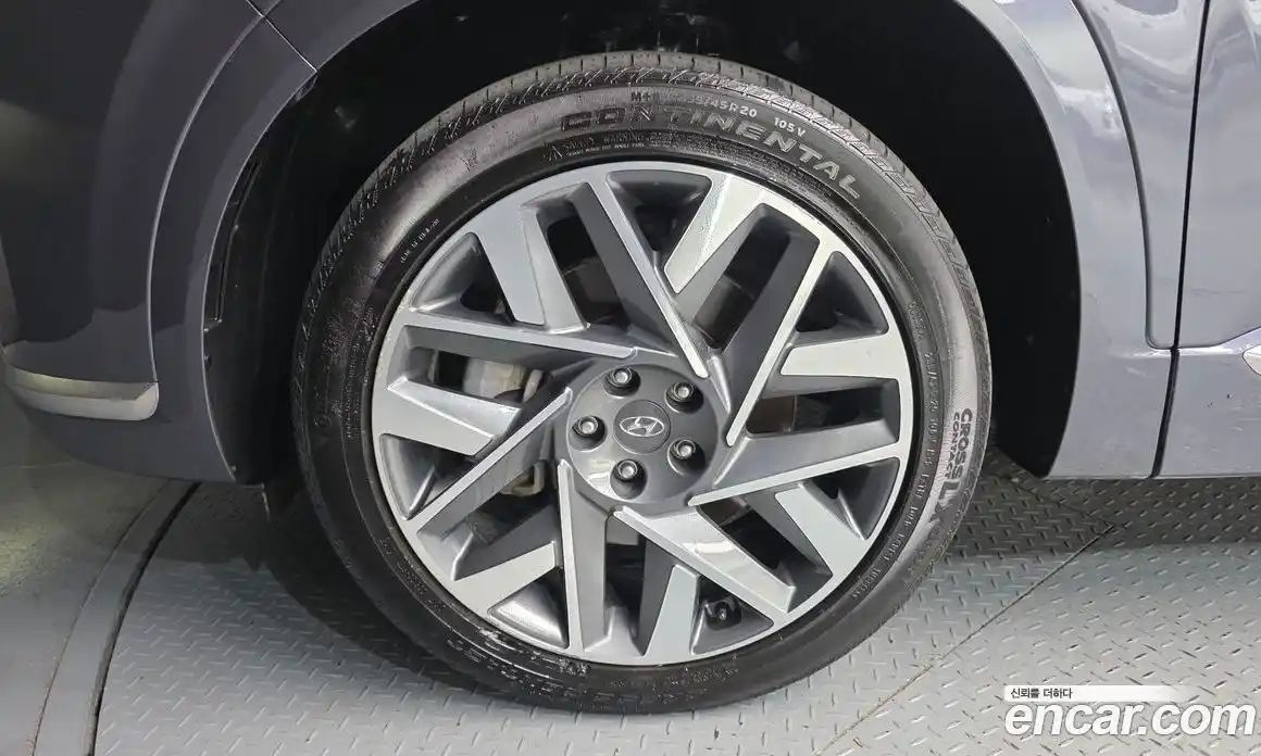 Hyundai Santa Fe 2023 2.5 Автомат в Москве № 109860, фото 16