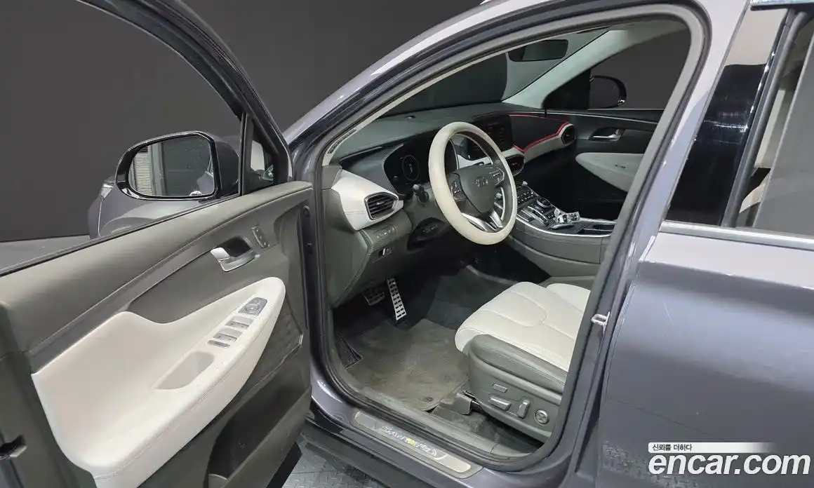 Hyundai Santa Fe 2023 2.5 Автомат в Москве № 109860, фото 18