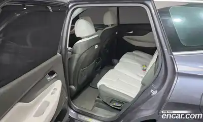 Hyundai Santa Fe 2023 2.5 Автомат в Москве № 109860, миниатюра 8