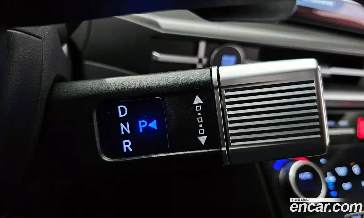 Hyundai Santa Fe 2024 1.6 Автомат в Москве № 111862, фото 17