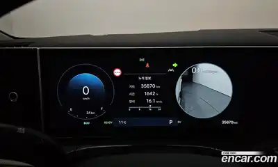 Hyundai Santa Fe 2024 1.6 Автомат в Москве № 111862, миниатюра 5