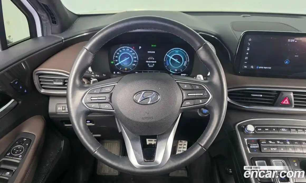 Hyundai Santa Fe 2023 1.6 Автомат в Москве № 111898, фото 13