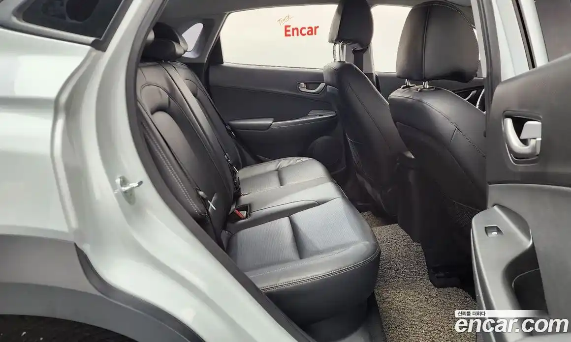 Hyundai Kona 2018 1.6 Автомат в Москве № 112880, фото 14