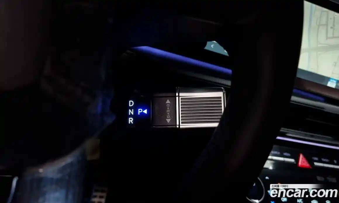 Hyundai Santa Fe 2024 2.5 Автомат в Москве № 119462, фото 17