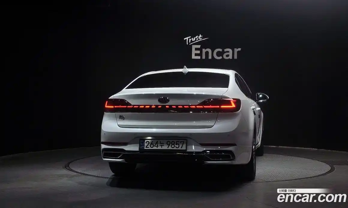 Kia K7 2020 2.5 Автомат в Москве № 120446, фото 20