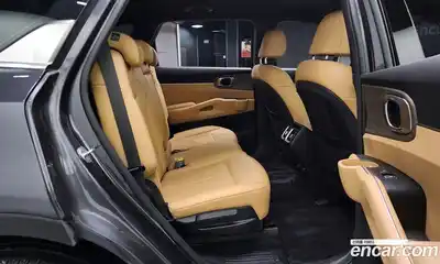 Kia Sorento 2022 1.6 Автомат в Москве № 12445, миниатюра 3