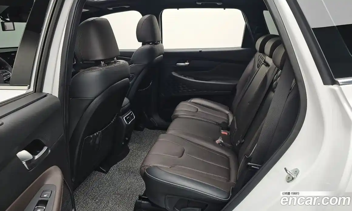 Hyundai Santa Fe 2021 2.5 Автомат в Москве № 124730, фото 17