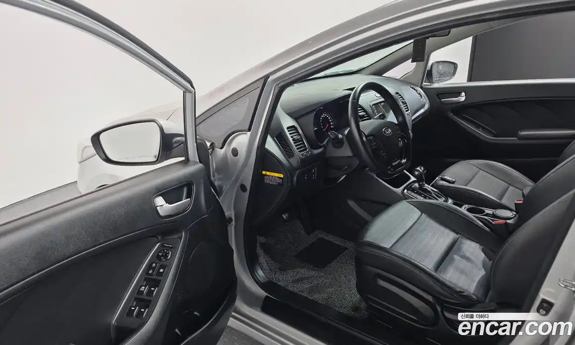 Kia K3 2016 1.6 Автомат в Москве № 124917, фото 5