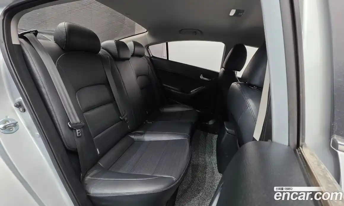 Kia K3 2016 1.6 Автомат в Москве № 124917, фото 9