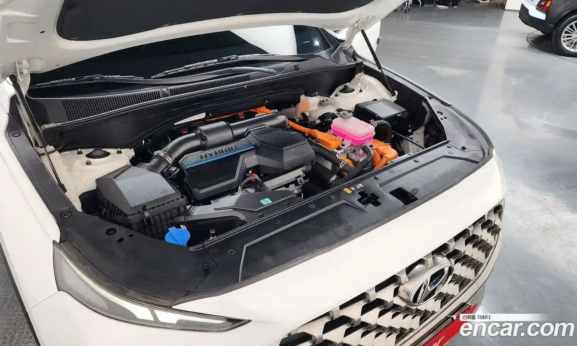 Hyundai Santa Fe 2023 1.6 Автомат в Москве № 127007, фото 16