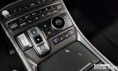 Hyundai Santa Fe 2023 1.6 Автомат в Москве № 127007, миниатюра 4