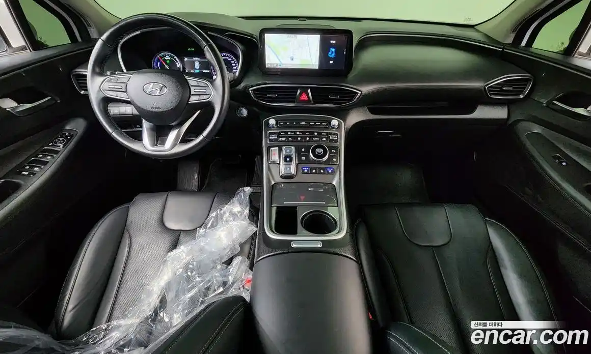 Hyundai Santa Fe 2023 1.6 Автомат в Москве № 127007, фото 7