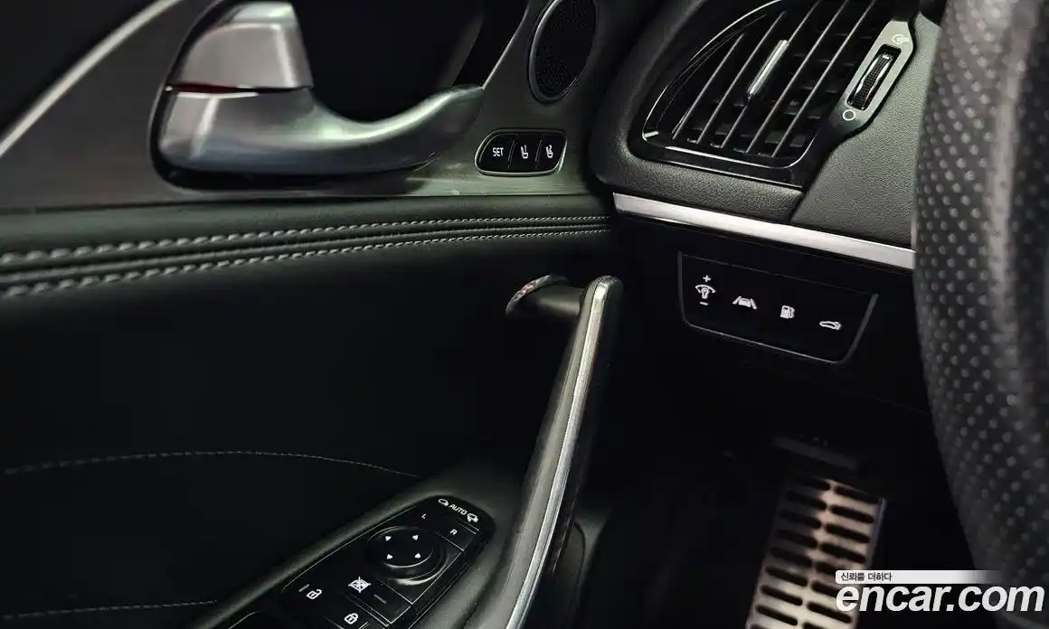 Kia Stinger 2022 3.3 Автомат в Москве № 130353, фото 1