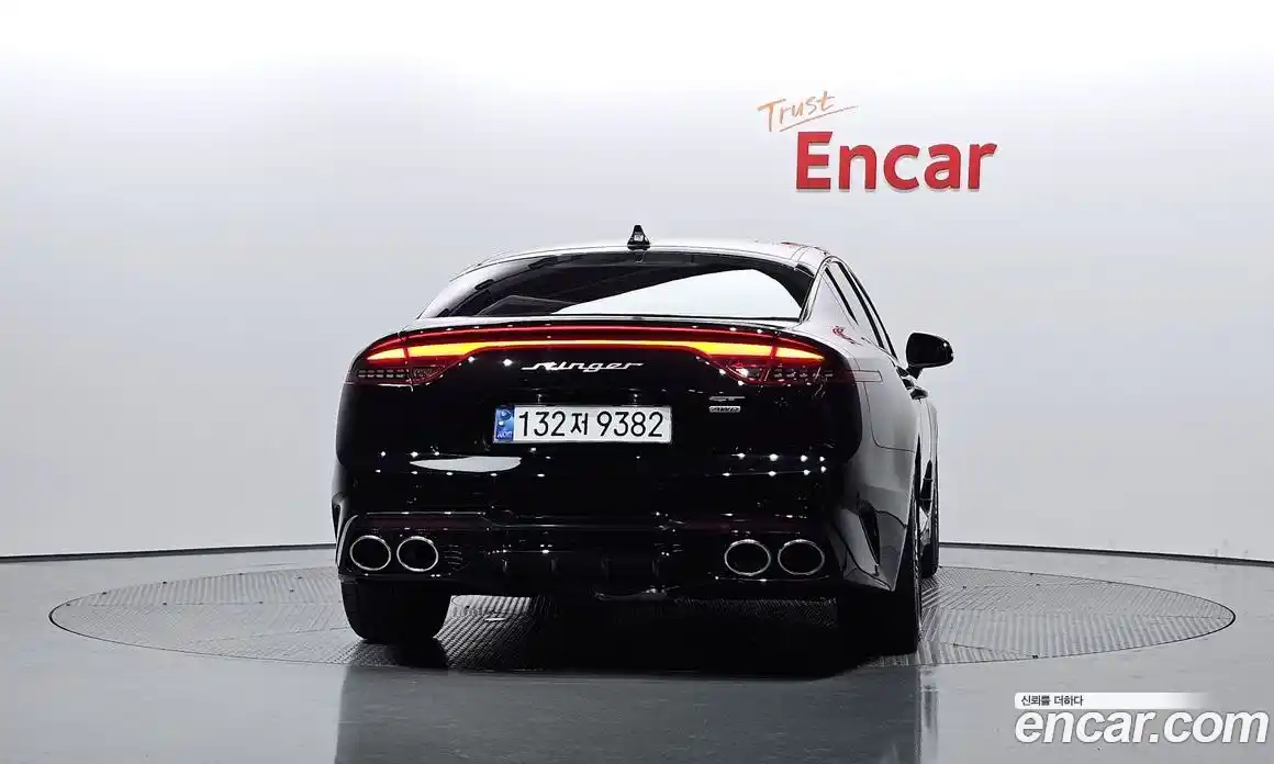 Kia Stinger 2022 3.3 Автомат в Москве № 130353, фото 3