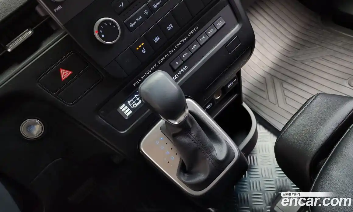 Hyundai Staria 2023 3.5 Автомат в Москве № 131106, фото 11