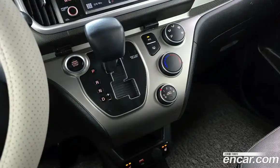 Kia Ray 2022 1.0 Автомат в Москве № 132862, фото 14