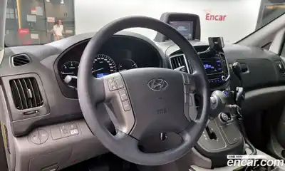 Hyundai Starex 2017 2.5 Автомат в Москве № 134499, миниатюра 5