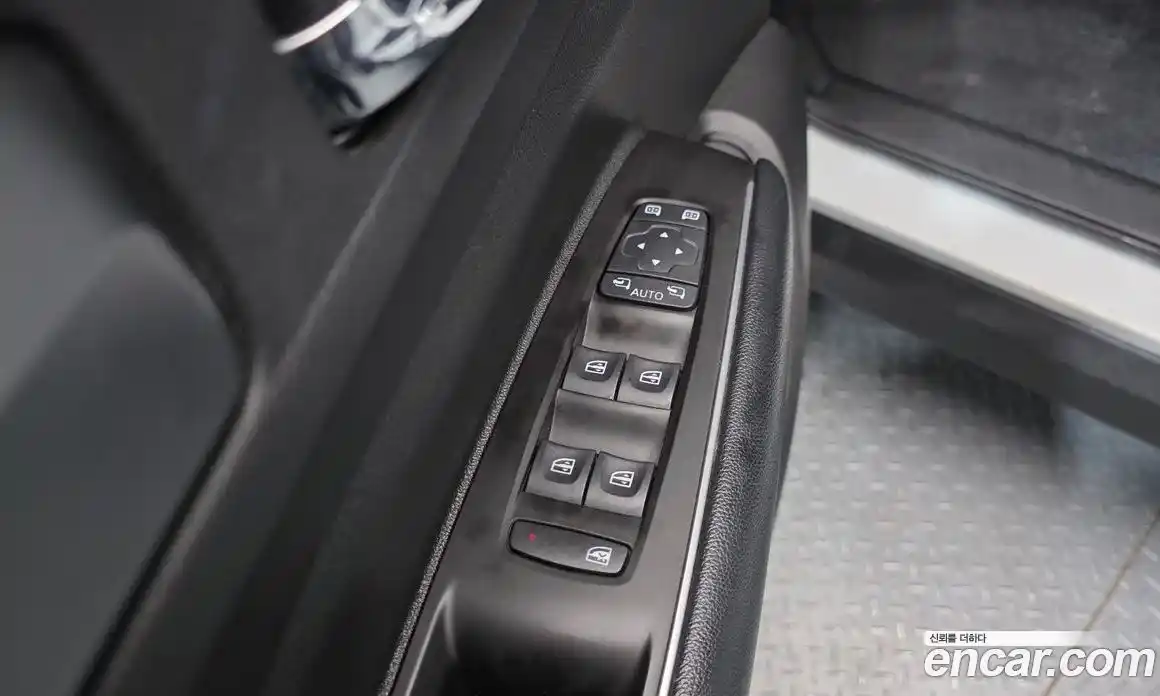 Renault QM6 2023 2.0 Автомат в Москве № 137167, фото 3