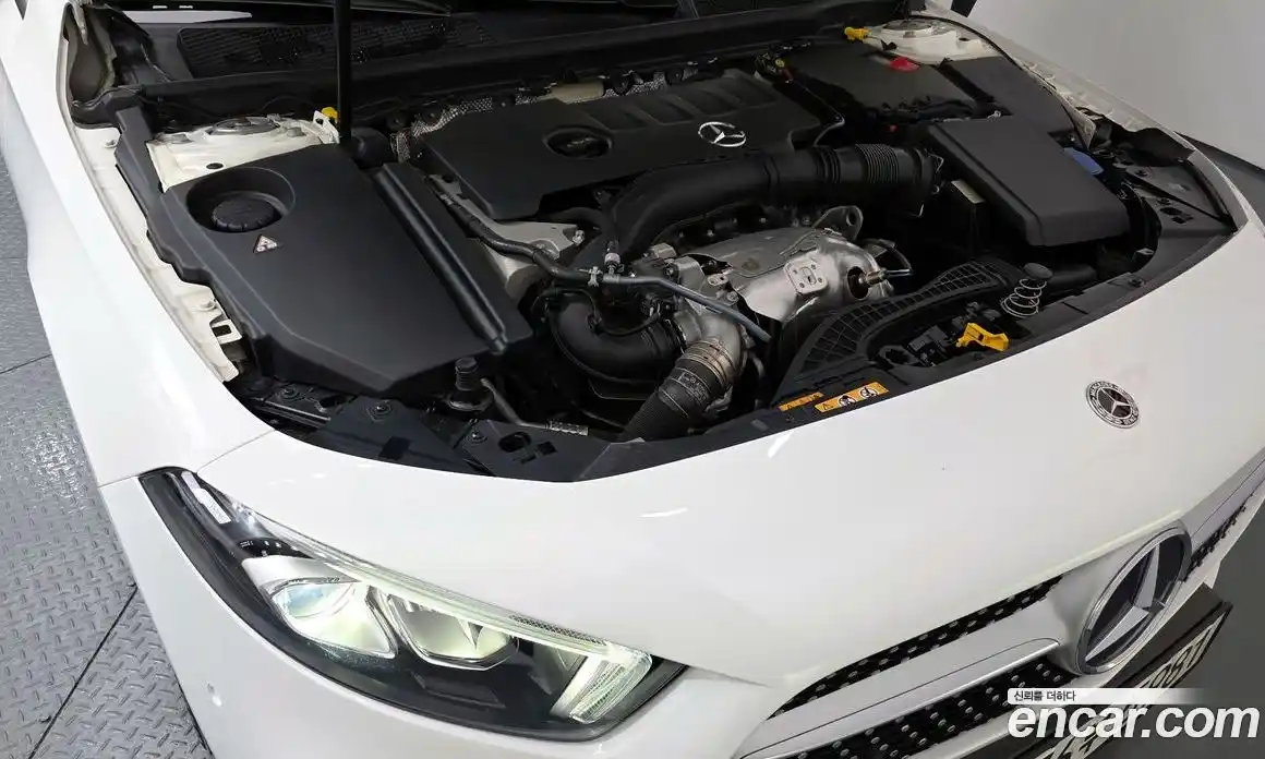 Mercedes-Benz A-Class 2021 2.0 Автомат в Москве № 137543, фото 11