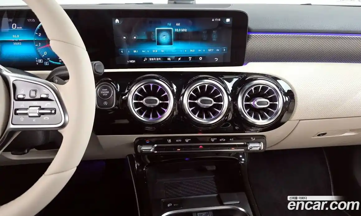 Mercedes-Benz A-Class 2021 2.0 Автомат в Москве № 137543, фото 14