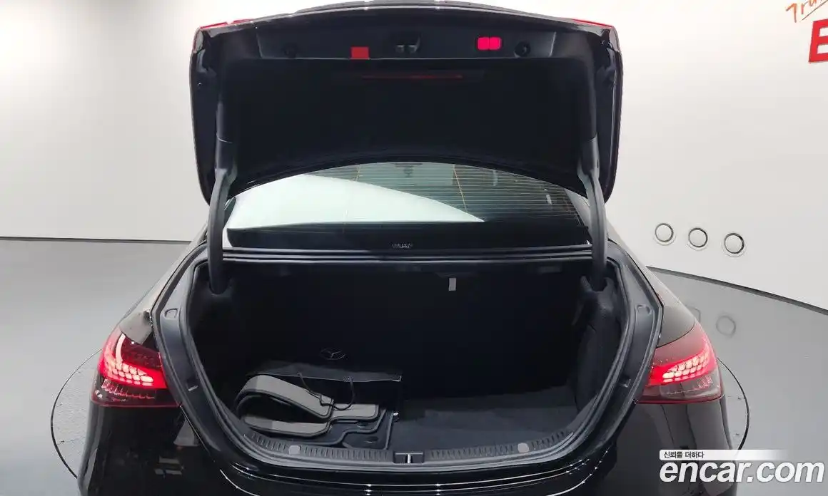 Mercedes-Benz E-Class 2022 2.0 Автомат в Москве № 137905, фото 17