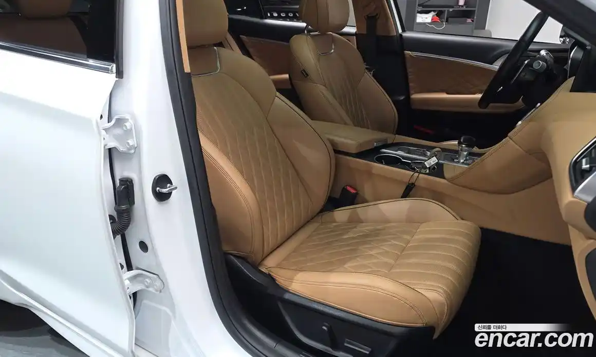 Genesis G70 2024 2.5 Автомат в Москве № 13797, фото 20