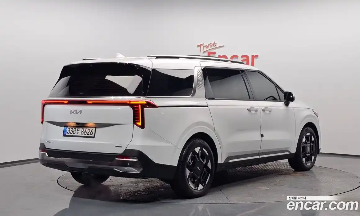 Kia Canival 2024 1.6 Автомат в Москве № 13897, фото 4