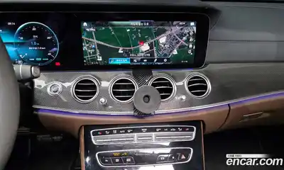 Mercedes-Benz E-Class 2021 3.0 Автомат в Москве № 139955, миниатюра 2