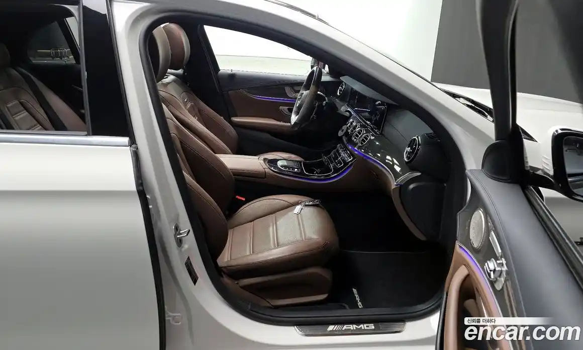 Mercedes-Benz E-Class 2021 3.0 Автомат в Москве № 139955, фото 7