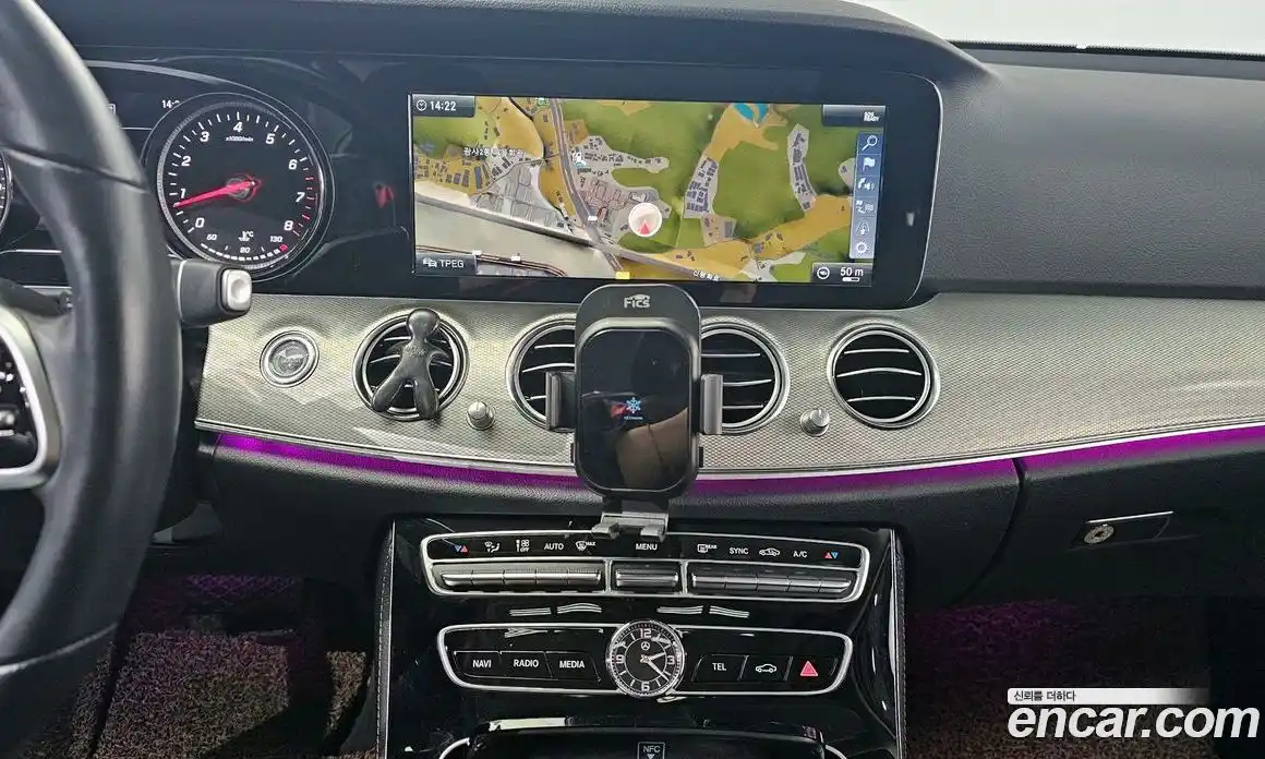 Mercedes-Benz E-Class 2019 2.0 Автомат в Москве № 142346, фото 15