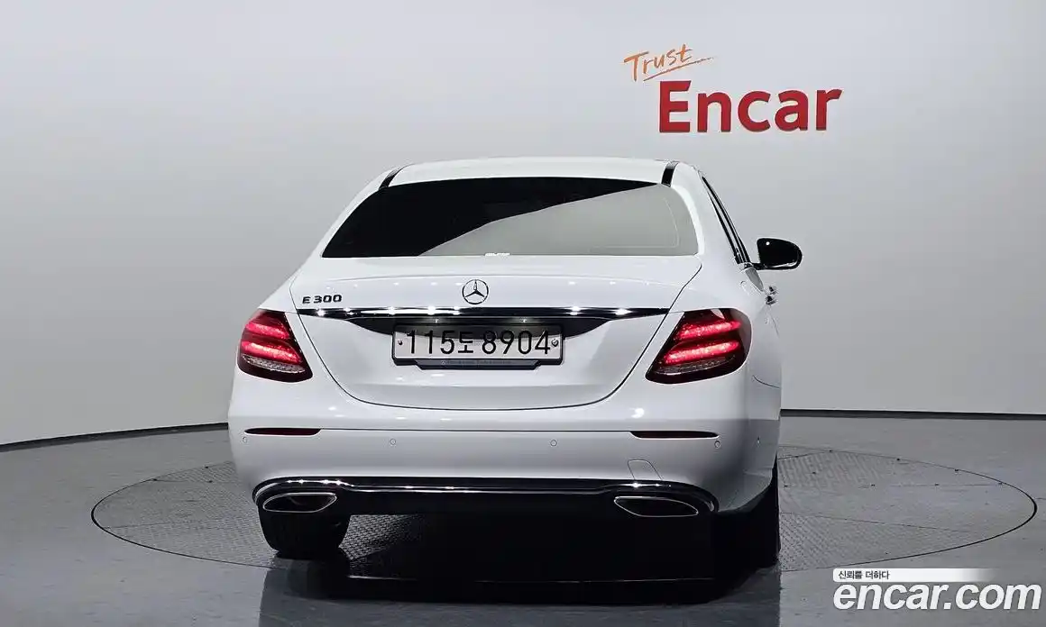 Mercedes-Benz E-Class 2019 2.0 Автомат в Москве № 142346, фото 5