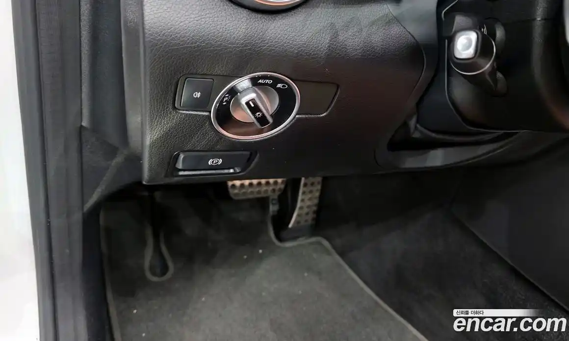 Mercedes-Benz SLC-Class 2019 2.0 Автомат в Москве № 142364, фото 15